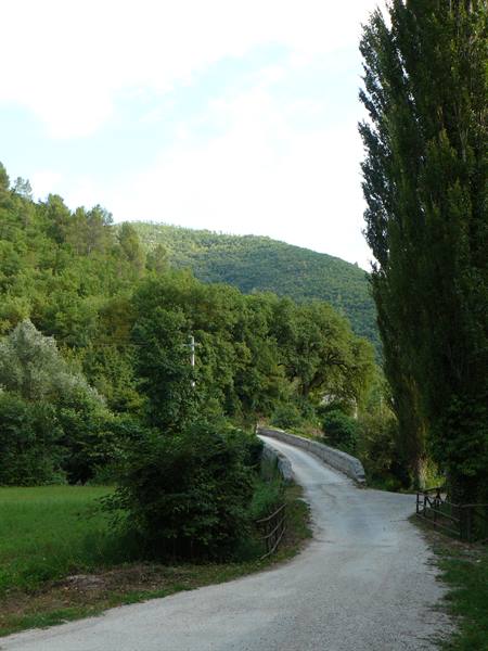 Small bridge over the Nera river