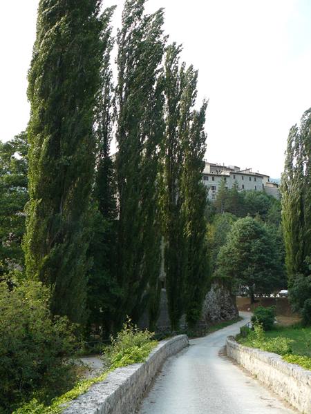 Small bridge over the Nera river