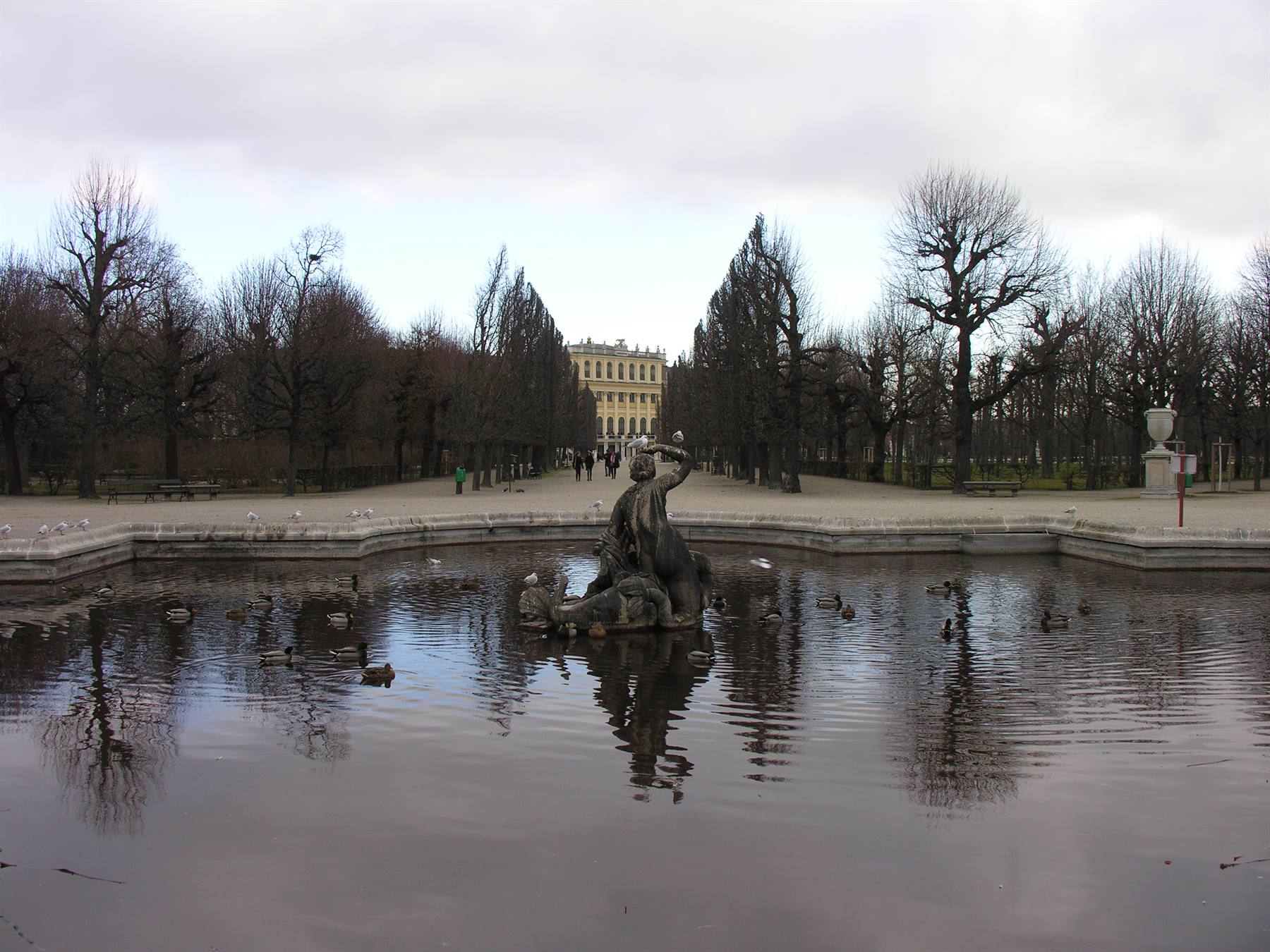 Shoenbrunn Park