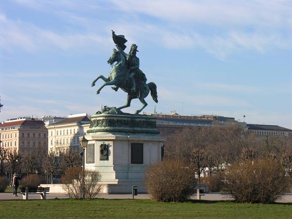 Hofburg Gardens