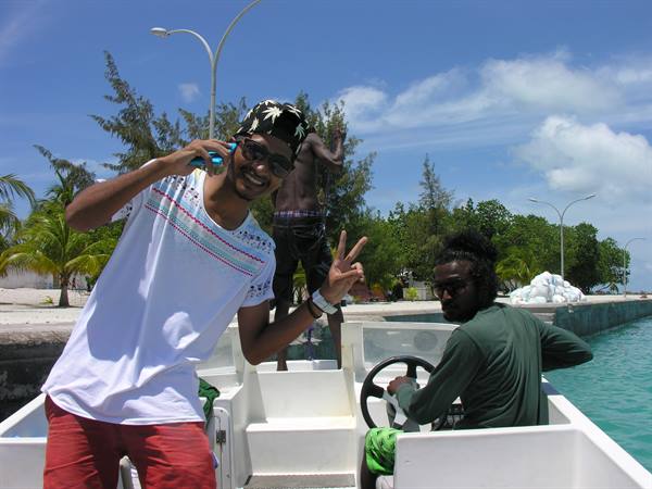 By boat to the sandbank