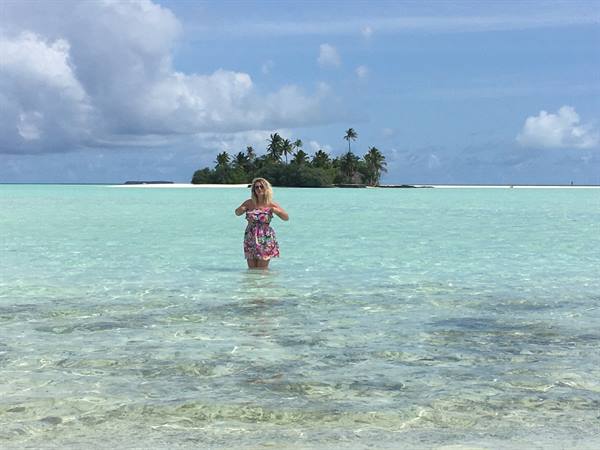 The deserted island