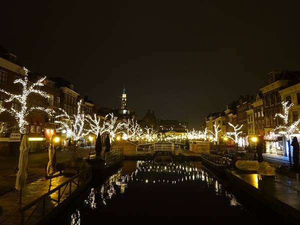 Leiden by night