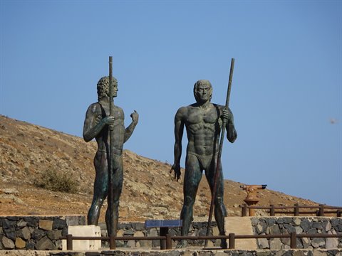 Bronze statues of Guanche kings Ayose and Guise at Morro Velosa