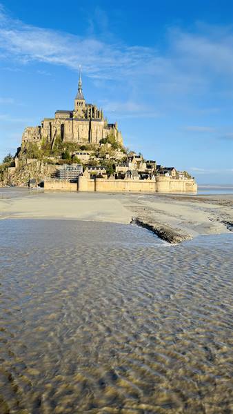 Mont Saint-Michel emerges from the tide: a dream still unrealised.