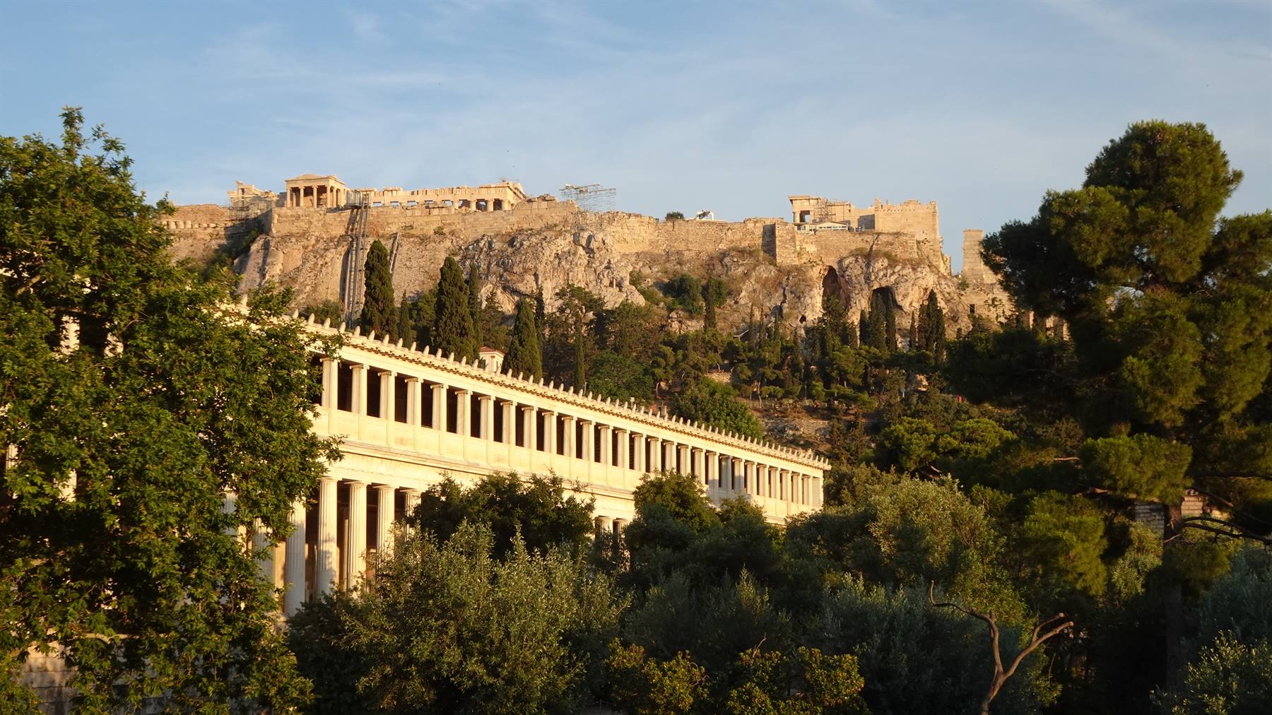 Stoa di Attalo sotto l'Acropoli