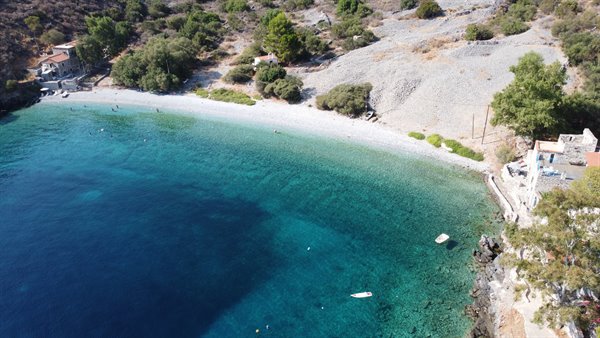 Our secret cove: turquoise water and unforgettable silences.