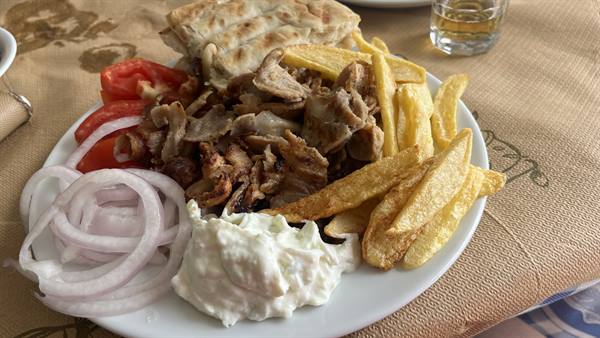 A wander in Greece: warm gyros and tzatziki, a perfect lunch.