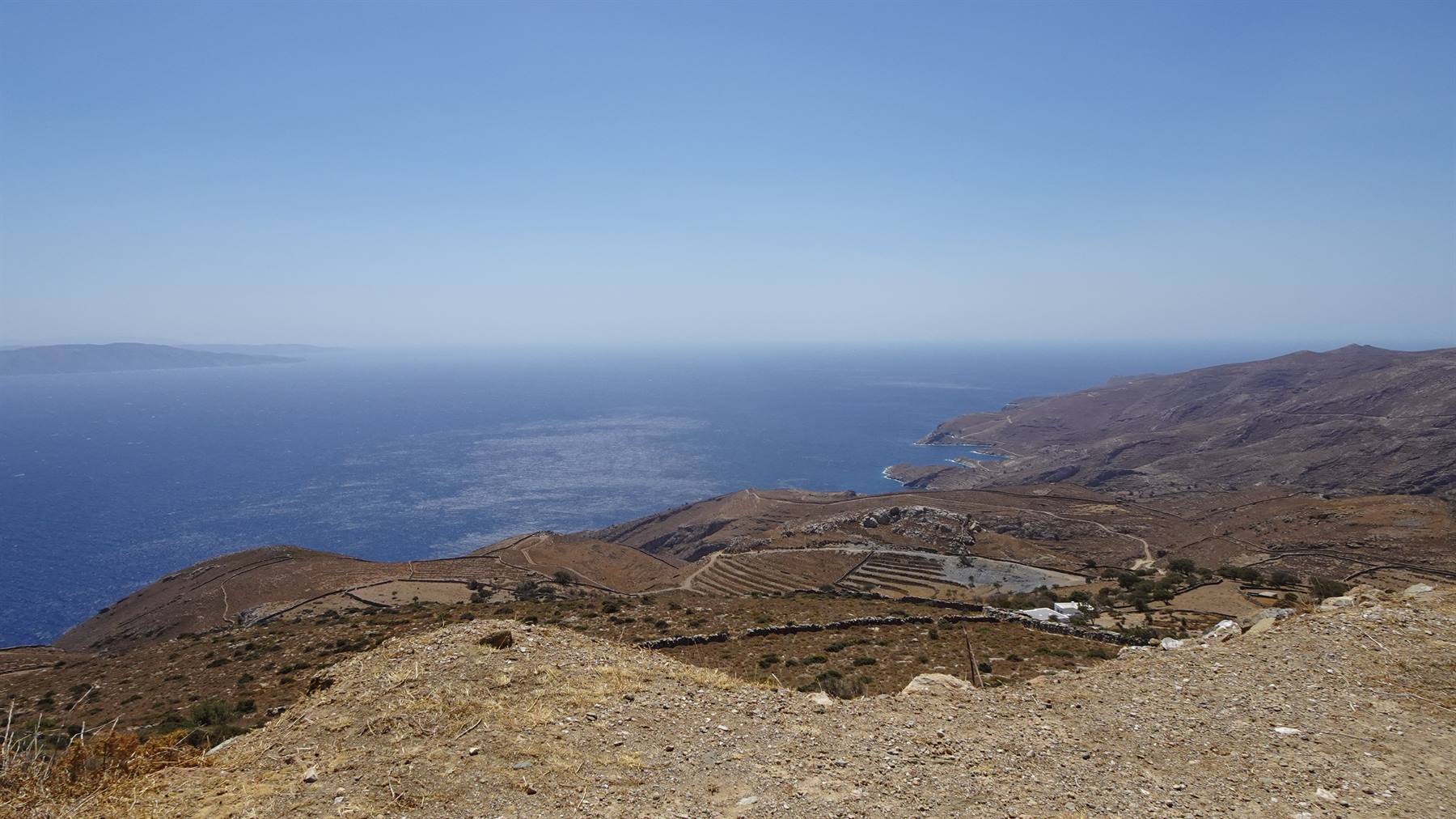 Il mare incontra le colline: un attimo di pace infinita.