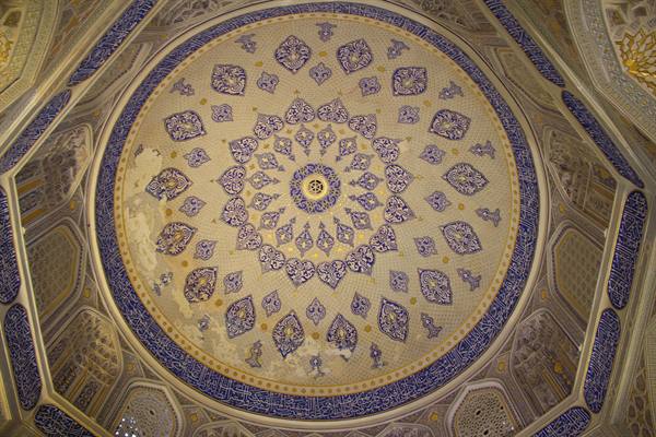 Cupola decorata con maioliche blu e oro, Samarcanda