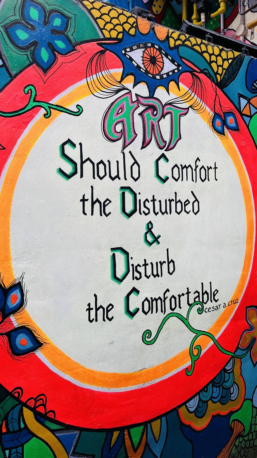 Un murale che sorprende e commuove: l'arte che tocca l'anima.