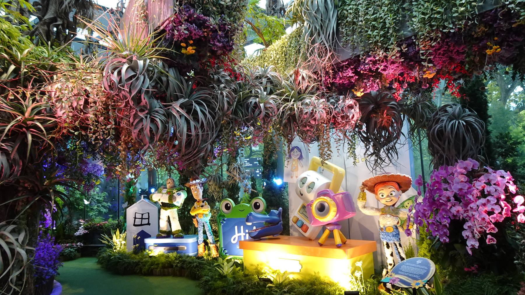 Garden By The Bay - Floral Fantasy