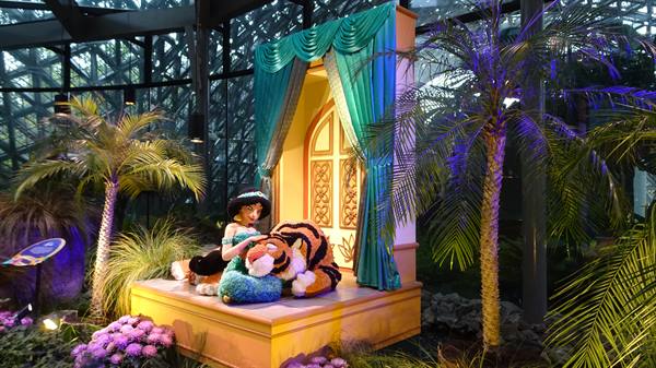 Garden By The Bay - Floral Fantasy