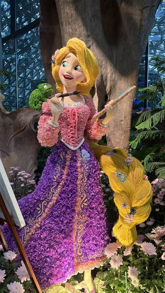 Garden By The Bay - Floral Fantasy