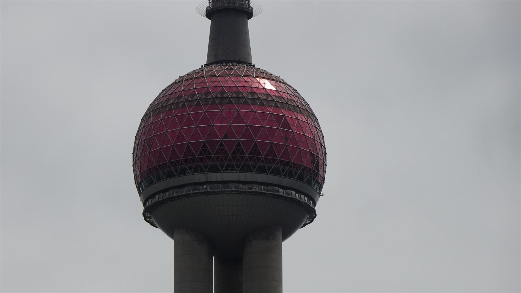 Shanghai-Bund-Oriental Pearl Tower