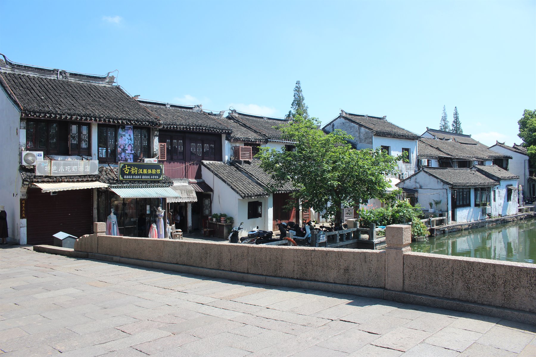 Tong-Li Ancient Town