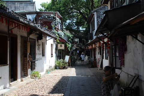 Tong-Li Ancient Town