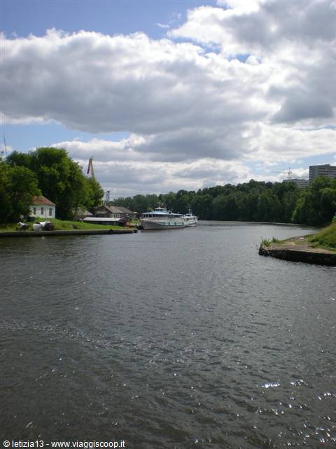 Sailing on the Moskva