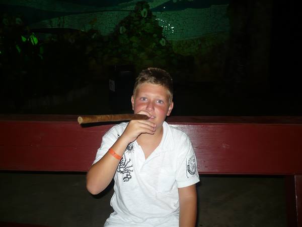 manu and his cigar.....but it won't hurt you !!!!!!!!!!!!!!!!