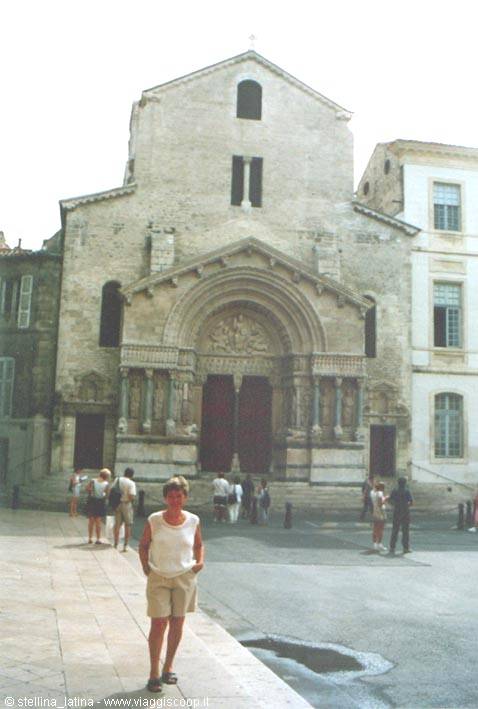 arles: church of Saint Trophime