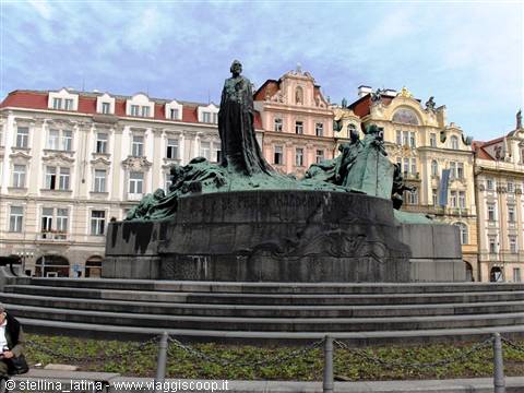 monument to Hus in the Old Town square