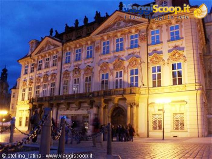 the Old Town at night
