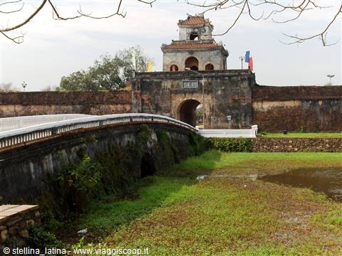 Huè: the imperial citadel and the emperor's forbidden city