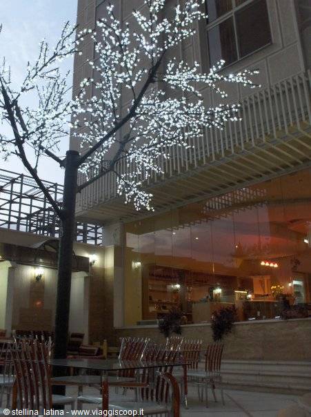 Shiraz - inner courtyard of the hotel