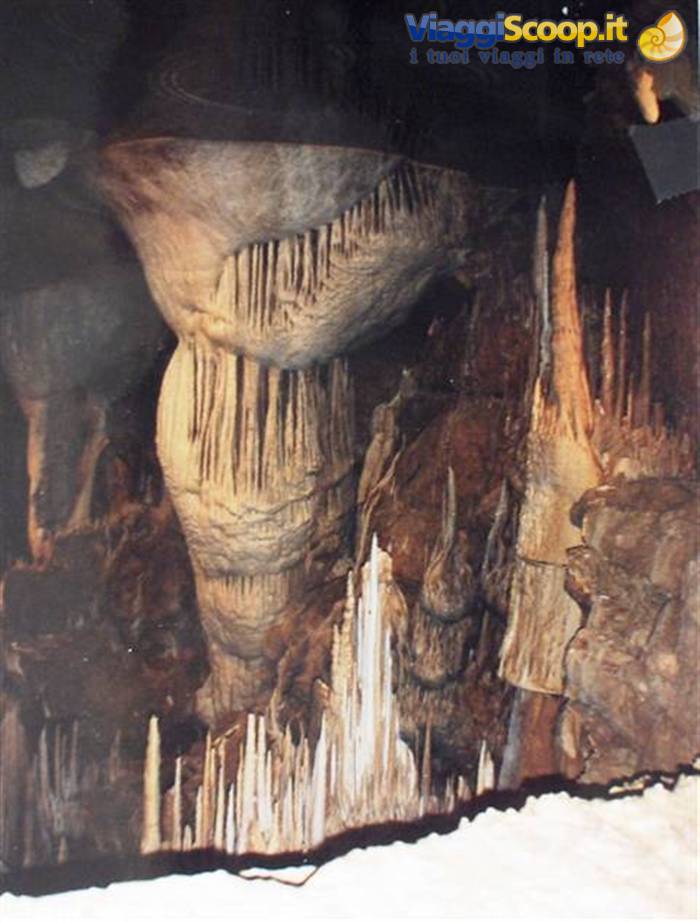 Grottes de Lacave