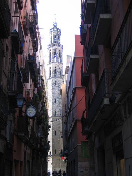 the alleys of Barcelona