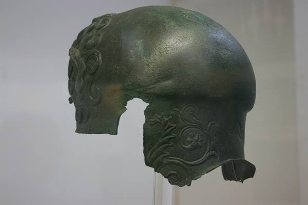 Naxos - bronze Greek helmet