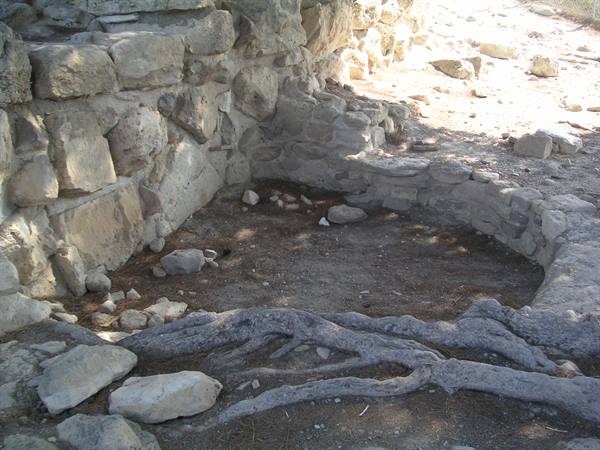 Festòs - prehistoric hut