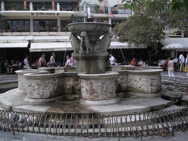 Iraklion - Morosini fountain