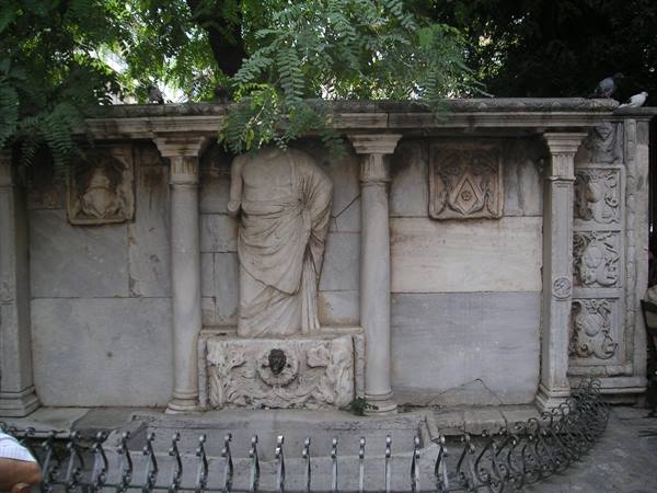 Iraklion - Bembo fountain