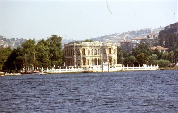 ISTANBUL the Bosphorus