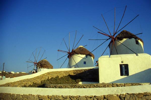 MIKONOS