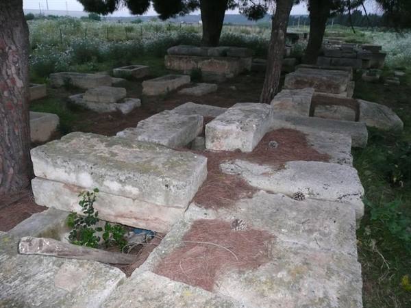 Megara Iblea - necropolis