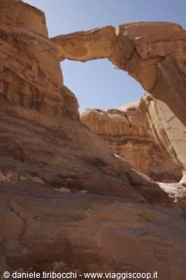 MIDDLE ARCH