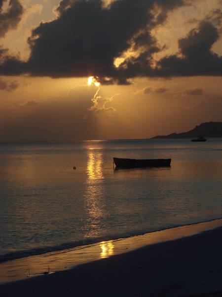 sunset at grande anse praslin