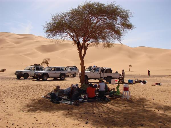Lunch among the dunes