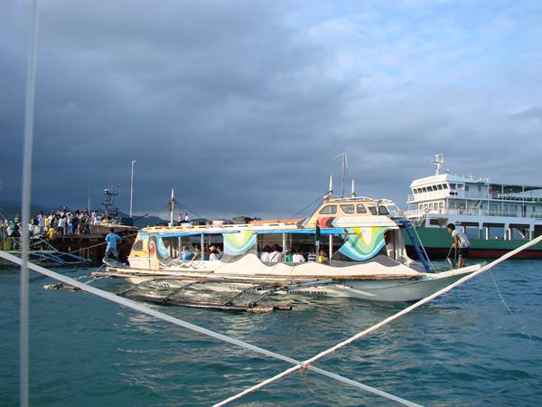 boats to reach boracay from caticlan