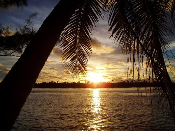 dawn in Rangiroa
