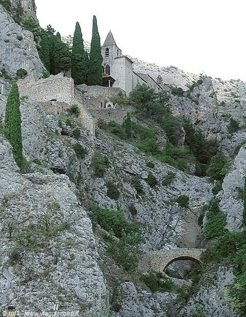Moustiers Sainte Marie - The little church