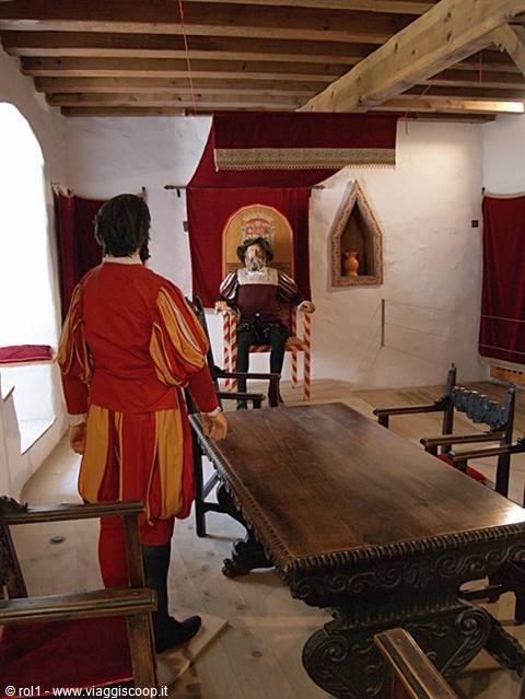 InteriorPredjama Castle