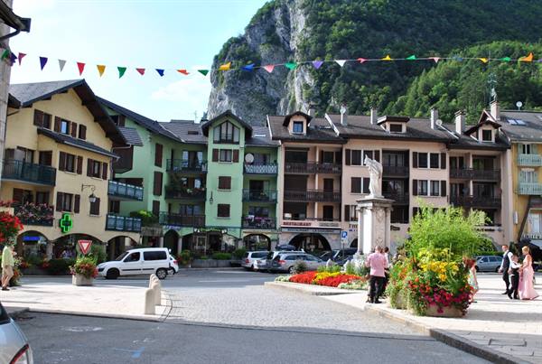 Thônes
