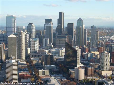 seattle skyline from the space needle