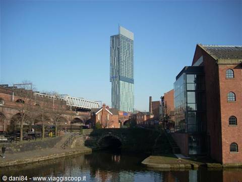the hilton hotel seen from castlefield