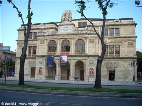 messina vittorio emanuele theatre