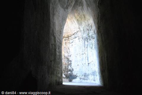 ear of dionysius