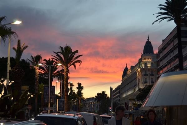 Cannes: "la croisette" the most famous promenade in the world